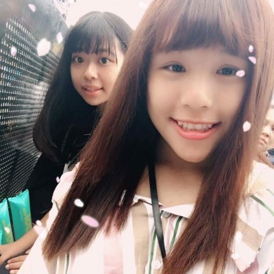 穿薄紗睡衣被男友玩弄