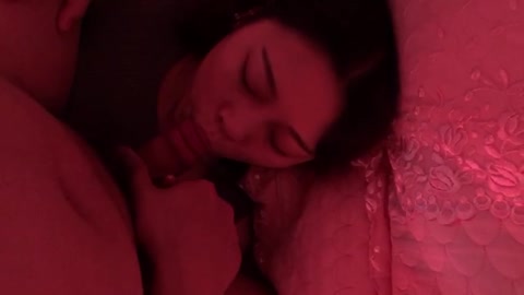 湖南某校性感漂亮的美女大學生和男友激情啪啪私拍分手後洩密 外表清純床上那麼淫騷操的呻吟浪叫