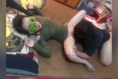 91大神~~酒吧認識的高顏值女神小姐姐，被我帶回家，大雞巴伺候騷穴，操出一堆白漿，持續高潮內射 爽！