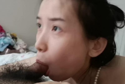 内地女孩口交品屌好吃一直吃