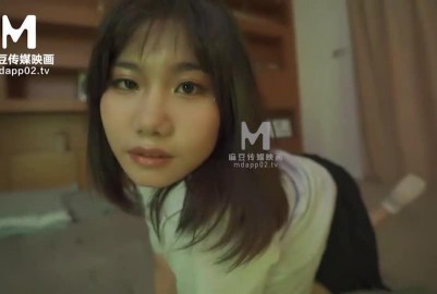 國産麻豆AV 麻豆女神微愛影片 清純少女 制服誘惑 艾拉