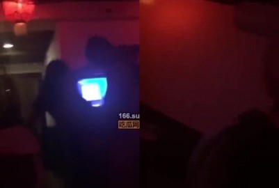 近期瘋傳綠帽老公貢獻紅裙子淫妻 - 黑料不打烊