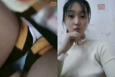 學生在教室最後排自慰扣逼 - 黑料不打烊