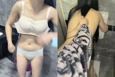 杭州姐妹花挑戰公廁性愛 - 黑料不打烊