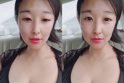 南京大奶孕婦露臉戶外活動，衣服襯托巨乳遊走小河邊，跟狼友互動撩騷戶外激情摳逼，大逼好騷好刺激淫聲蕩語