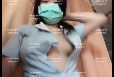 最最新 台南淫慾養護中心影片曝光！女護師敞開白衣任阿公摸胸
