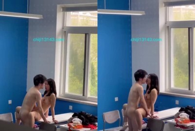 學生夫婦在課堂上性交