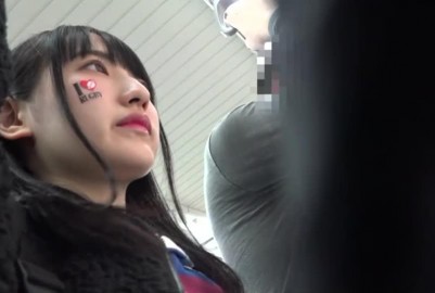 パンティOずり下ろして愛Xまみれのマ○コにゴム無し挿X→中Oし