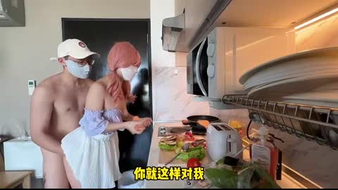國產AV 西瓜影視 廚房豔情妹妹在家一邊做愛一邊做飯 後入鮮嫩白虎爆肏 真會享受嫩穴早餐 誰受得了 櫻花小貓