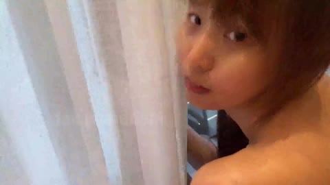 清純大長腿19歲學生靚妹為了金錢全程嬌羞開始還忍著進入後浪叫不停