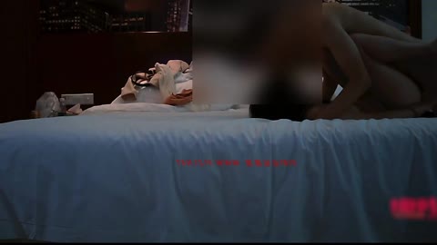 呆哥系列最新絕美精品大片真實強推系列-強勢推倒第一天認識的人妻