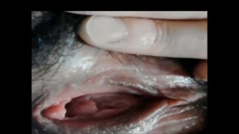 【洩密】Leaked Video Of Japanese Woman鈴木綾華ちゃん剛毛まんこおっぴろげて自撮りが洩密