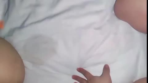 深夜後入大奶豐臀超騷的小女人小嘴塞滿大雞巴 撅著屁股舔菊花 無套爆操射在屁股上