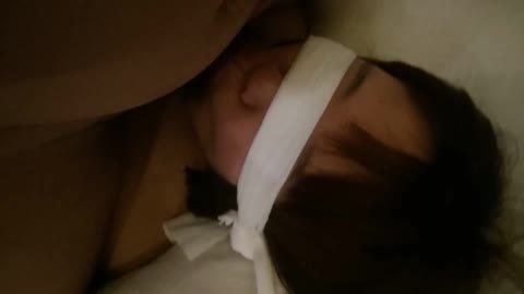 小母狗吃得很爽
