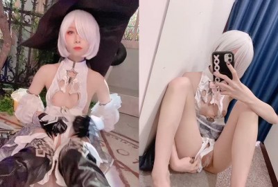 cosplay私拍PORN 直接在更衣間摳起來