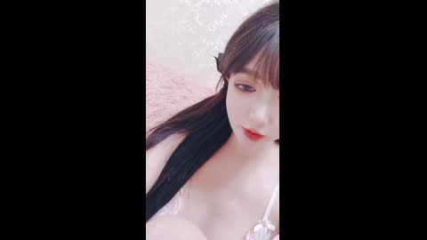 【心疼】七彩虹主播 黑丝美腿，奶子圆润身材超棒的小姐姐 (3)