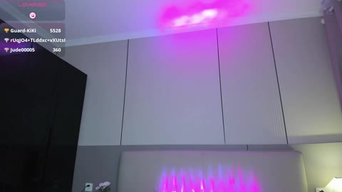 【Stripchat】【Kiki】2025年 21岁学妹少女下海！揉奶诱惑 尺度大开 道具狂插爆浆 4月最新合集 [22V／16.2GB] (16)