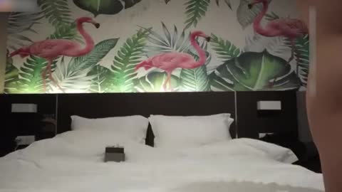 【叫雞碰到前女友閨蜜】全程精彩對白：你知道是我還約啊？ - 伊莉影片區