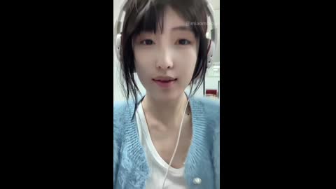 【张人o】最新爆料，抖音微博究极反差高颜露脸女大无水隐私流出，宿舍自慰性爱，典型表里不一母狗 (3)