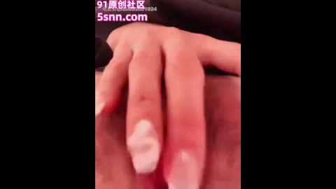 福利姬【鱼鱼】 (90)