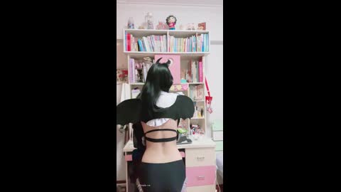 大學生巨乳萌妹 【一隻桃桃】 寢室裸舞 (14)