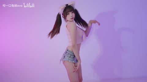 B站福利姬【咬一口兔娘】 (2)
