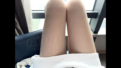 胸奴狂喜 推特19万A4腰美乳模特极品身材「热羊羊」私人订制啪啪大尺度福利 (105)